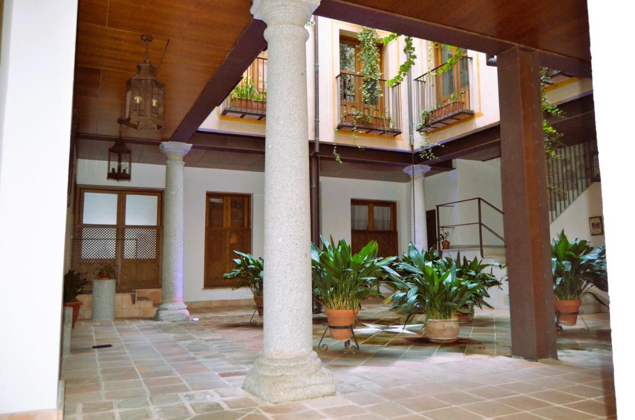 El Palacio De Nuncio Толедо Экстерьер фото